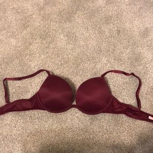 VS PINK 32B super padded bra! Maroon